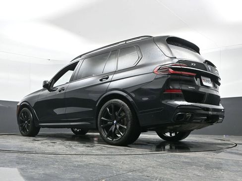 Used 2025 BMW X7 M60i image 55