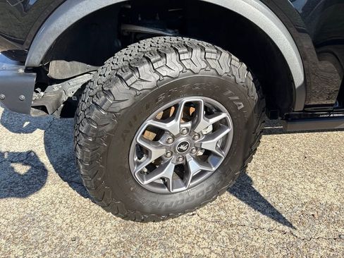 Used 2024 Ford Bronco Badlands image 21