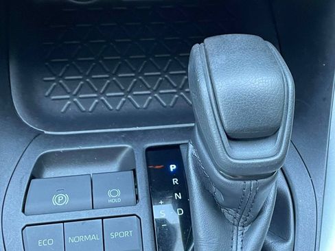 Used 2025 Toyota RAV4 LE FWD image 27