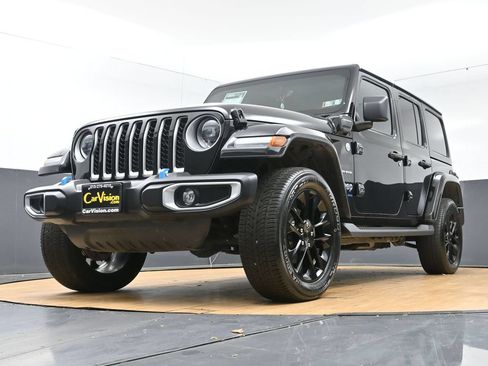 Used 2023 Jeep Wrangler Unlimited Sahara w/ Cold Weather Group AWD/4WD image 48