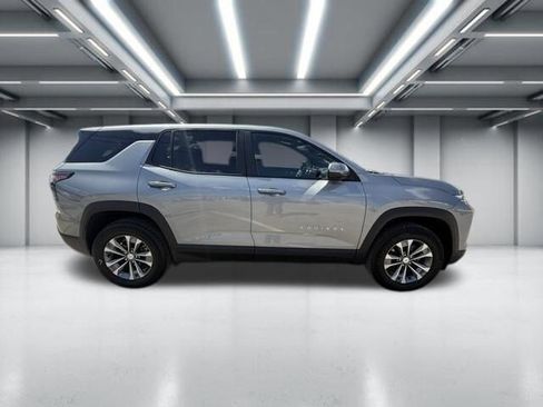 Used 2026 Chevrolet Equinox LT w/ Convenience Package II image 1