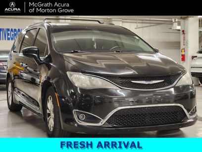 Used 2019 Chrysler Pacifica Touring-L