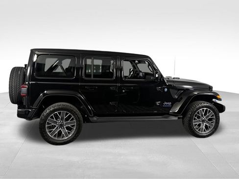 Used 2024 Jeep Wrangler High Altitude AWD/4WD image 6