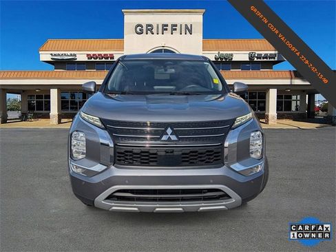 Used 2024 Mitsubishi Outlander SE image 12