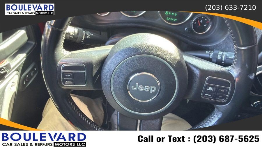 Used 2016 Jeep Wrangler Unlimited Sahara AWD/4WD image 19