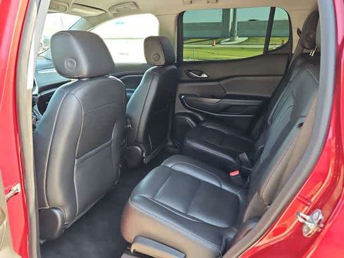 Used 2019 GMC Acadia SLT FWD image 16