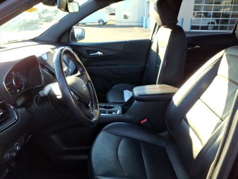 Used 2022 Chevrolet Equinox RS w/ RS Leather Package image 25