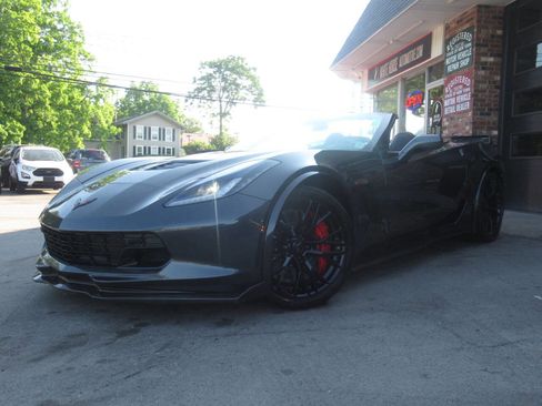 Used 2019 Chevrolet Corvette Z06 w/ Z07 Performance Package RWD image 47