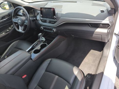 Certified 2024 Nissan Altima 2.5 SR FWD image 22