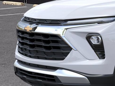 New 2026 Chevrolet TrailBlazer LT w/ Convenience Package FWD image 13