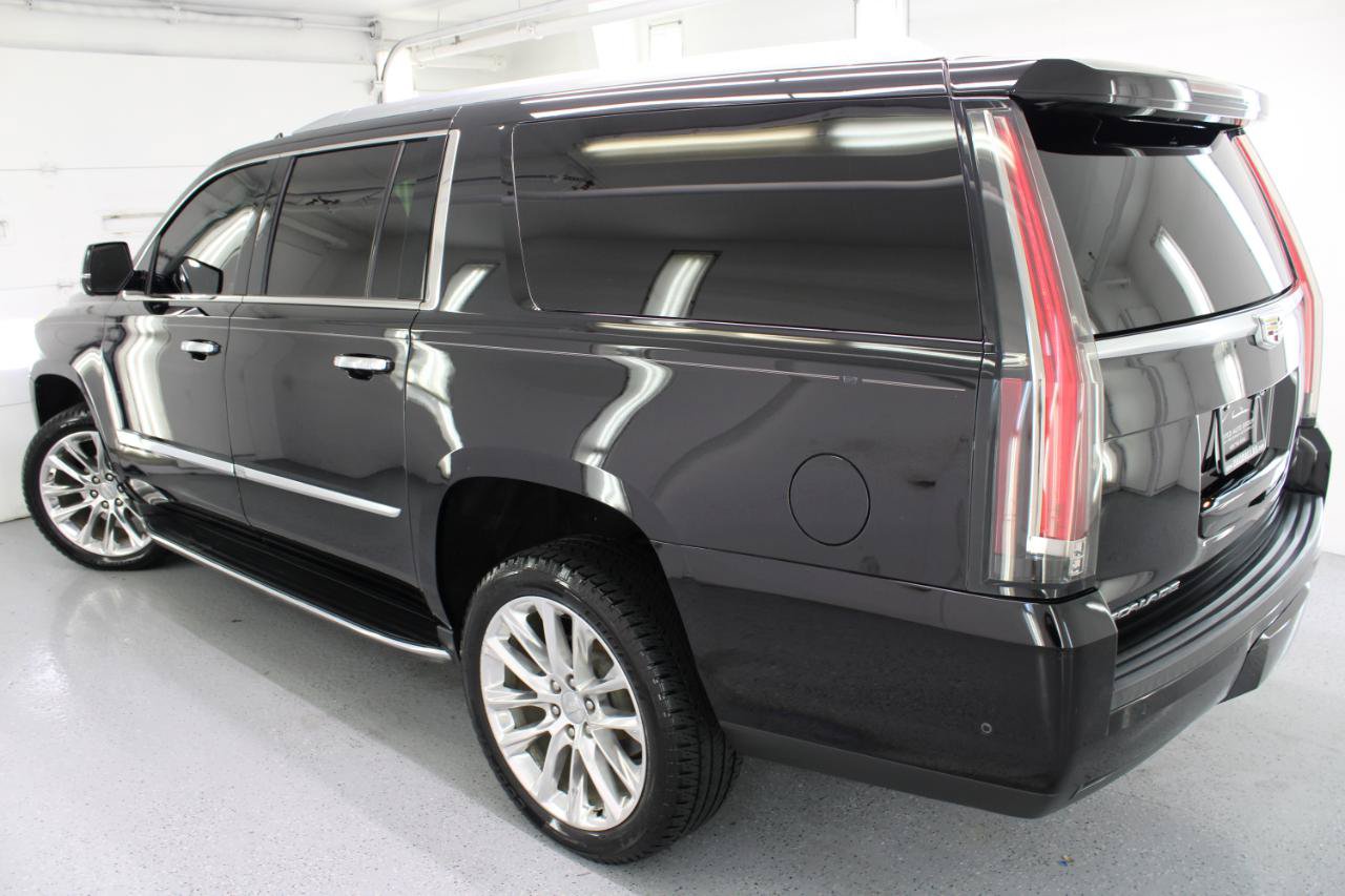 Used 2019 Cadillac Escalade ESV Luxury RWD image 31