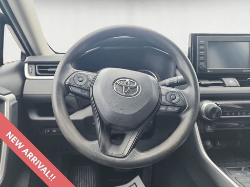 Certified 2022 Toyota RAV4 LE image 12