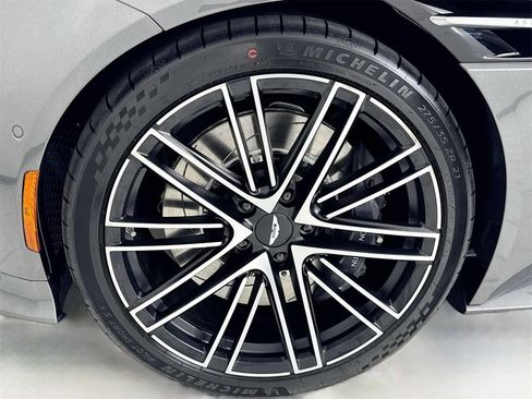 Used 2026 Aston Martin DB12 Convertible RWD image 7
