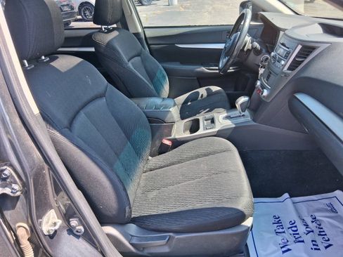 Used 2011 Subaru Outback 2.5i Premium AWD/4WD image 13