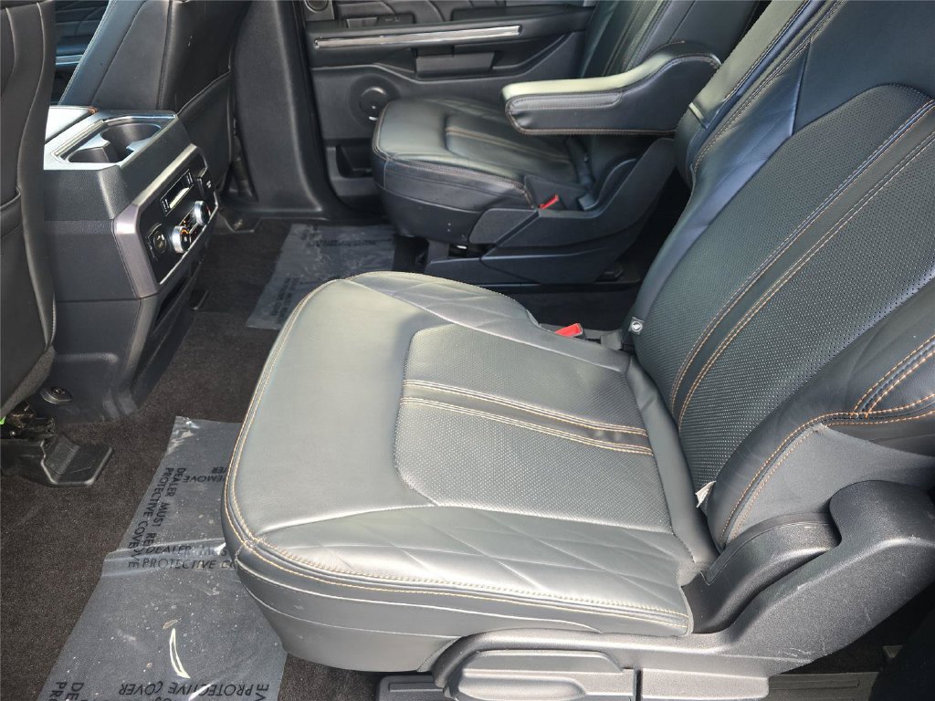 Used 2022 Ford Expedition Max Platinum AWD/4WD image 18