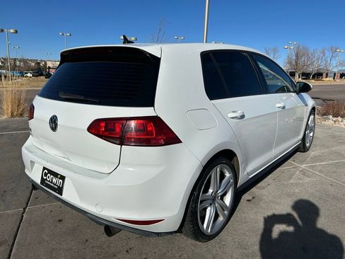 Used 2017 Volkswagen GTI SE image 5