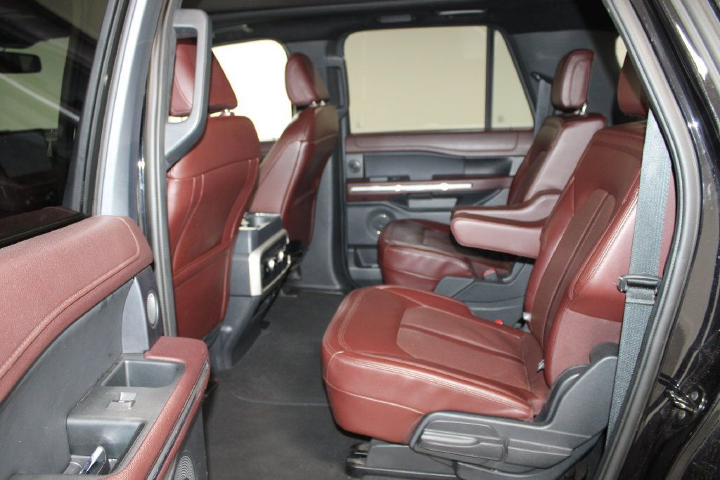 Used 2024 Ford Expedition Max Limited RWD image 19