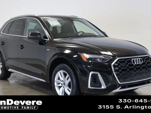 Used 2023 Audi Q5 2.0T Premium w/ Convenience Package image 1