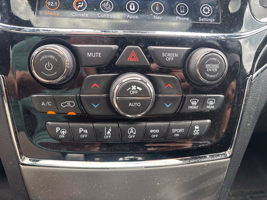 Used 2021 Jeep Grand Cherokee Trailhawk w/ Premium Lighting Group AWD/4WD image 20