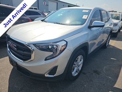 Used 2021 GMC Terrain SLE FWD image 1
