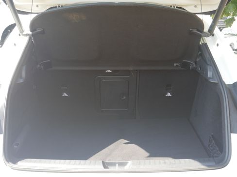 Used 2018 Mercedes-Benz GLA 250 4MATIC image 22