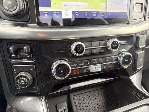 Used 2023 Ford F150 Lariat w/ Equipment Group 502A High image 22