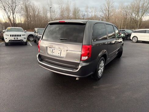 Used 2017 Dodge Grand Caravan SE w/ Power Window Group image 8