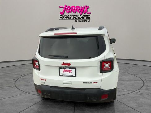 Used 2023 Jeep Renegade Latitude image 7