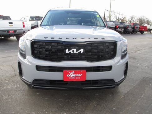Used 2022 Kia Telluride EX w/ EX Premium Package image 10