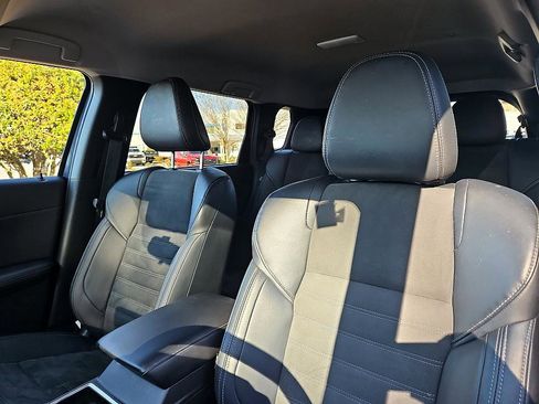 Used 2024 Mitsubishi Outlander SE image 18