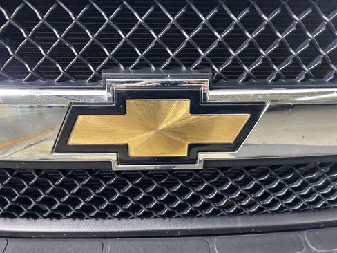 Used 2024 Chevrolet Express 2500 w/ Driver Convenience Package image 10