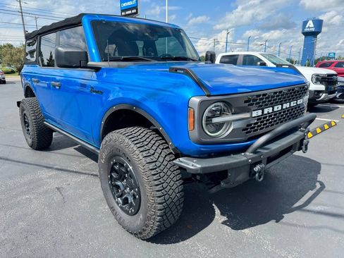 Used 2021 Ford Bronco Badlands w/ Sasquatch Package AWD/4WD image 3