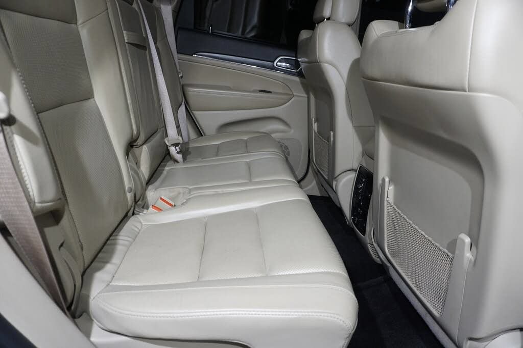 Used 2021 Jeep Grand Cherokee Limited AWD/4WD image 22
