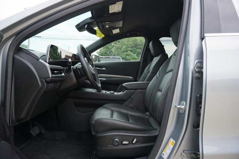 Used 2025 Cadillac XT4 Premium Luxury w/ Trailering Package AWD/4WD image 22