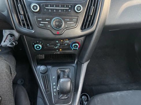 Used 2018 Ford Focus SE image 21