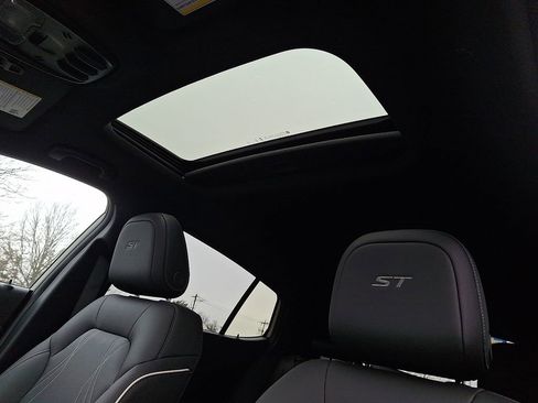 New 2026 Buick Envista Sport Touring w/ Studio Series image 10