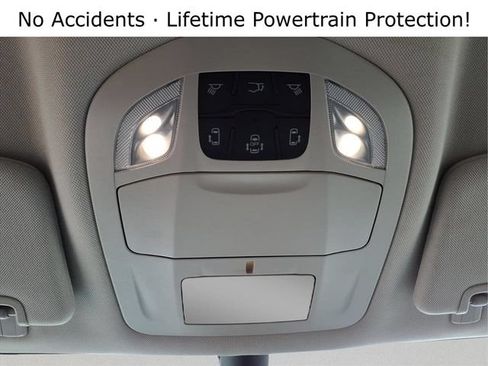 Used 2024 Chrysler Pacifica Touring-L FWD image 20
