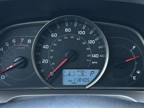 Used 2015 Toyota RAV4 XLE FWD image 14