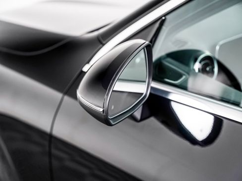Certified 2026 Mercedes-Benz GLC 300 image 25