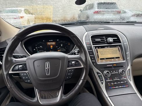 Used 2019 Lincoln Nautilus Reserve w/ Driver Assistance Package image 20