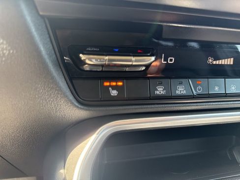 Used 2024 MAZDA CX-90 3.3 Turbo w/ Preferred Plus image 17