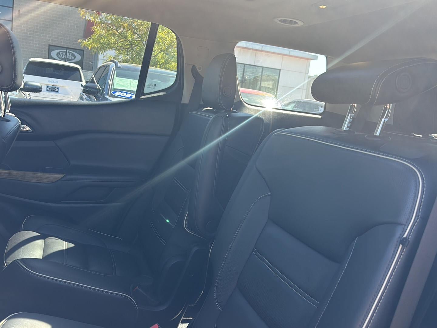 Used 2018 GMC Acadia Denali AWD/4WD image 21