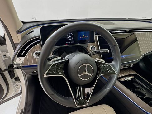 Certified 2025 Mercedes-Benz E 350 4MATIC Sedan image 12