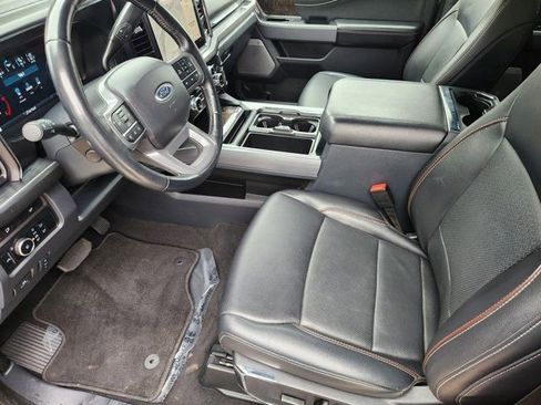 Used 2024 Ford F350 Lariat w/ Sport Appearance Package image 4