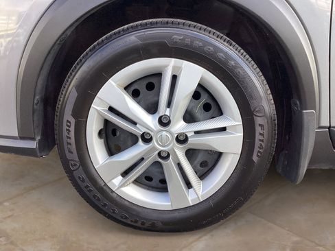 Used 2024 Nissan Kicks S FWD image 29