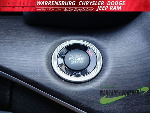 New 2025 Jeep Grand Cherokee L Limited w/ Luxury Tech Group II image 28