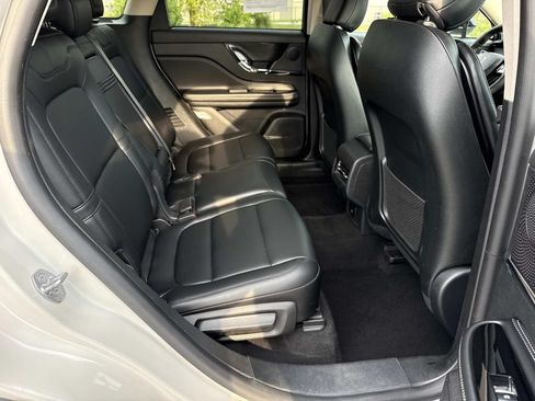Used 2024 Lincoln Corsair AWD image 21