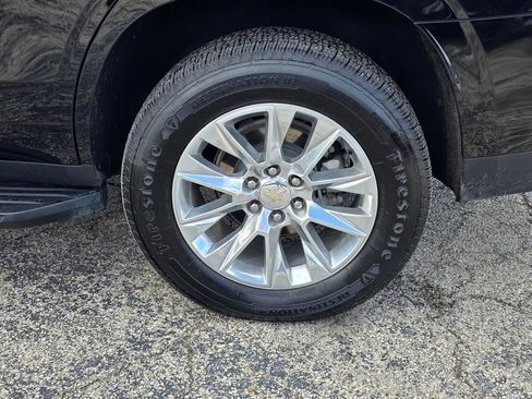 Used 2024 Chevrolet Tahoe Premier AWD/4WD image 17