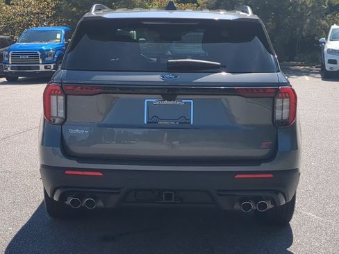 Certified 2025 Ford Explorer ST AWD/4WD image 5