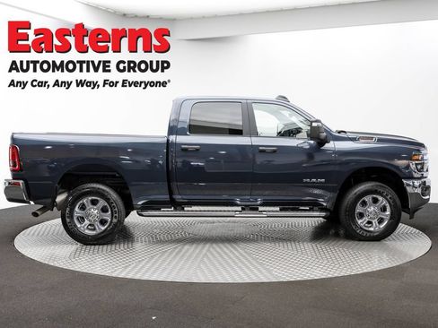 Used 2026 RAM 2500 Big Horn AWD/4WD image 4